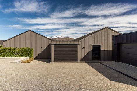 Photo of property in 17 Falconer Rise, Jacks Point, Queenstown, 9371