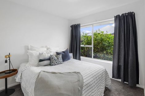 Photo of property in 2/87a Middlepark Road, Sockburn, Christchurch, 8042