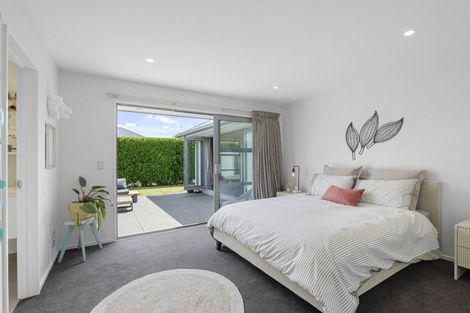 Photo of property in 15 Whitau Place, Marshland, Christchurch, 8083