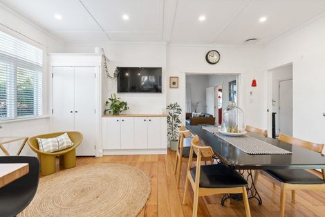 Photo of property in 2 Karamu Street, Ngaio, Wellington, 6035