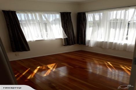 Photo of property in 18 Dakota Avenue, Beach Haven, Auckland, 0626