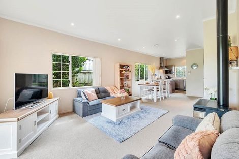 Photo of property in 12 Mulvaney Crescent, Henderson, Auckland, 0612