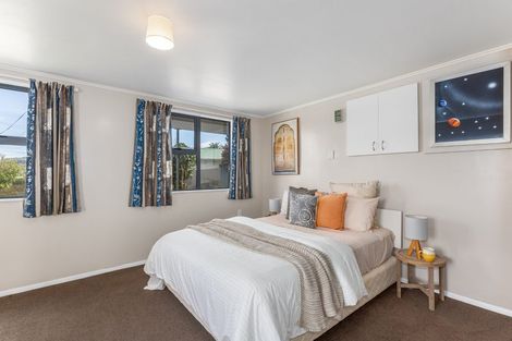 Photo of property in 43 Petrie Street, Wainuiomata, Lower Hutt, 5014