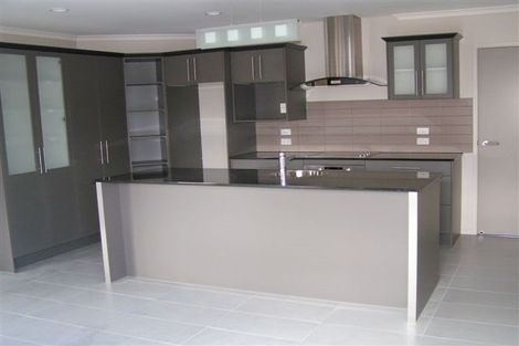 Photo of property in 5 Sophies Way, Papamoa Beach, Papamoa, 3118