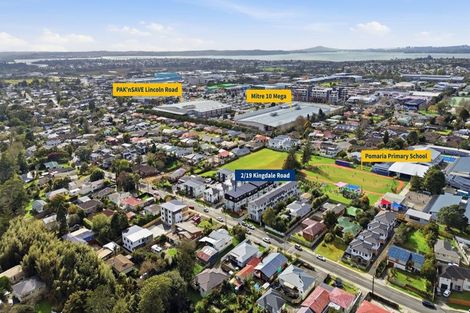 Photo of property in 2/19 Kingdale Road, Henderson, Auckland, 0610