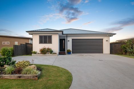 Photo of property in 48 Reel Road, Waihi Beach, 3611