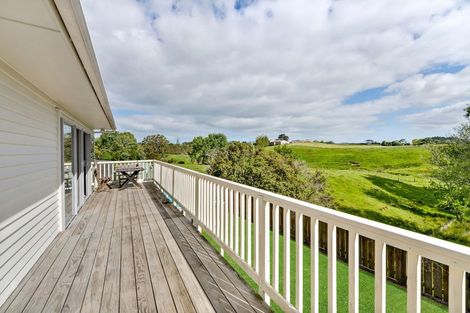 Photo of property in 126 Holmes Road, Waiuku, 2682