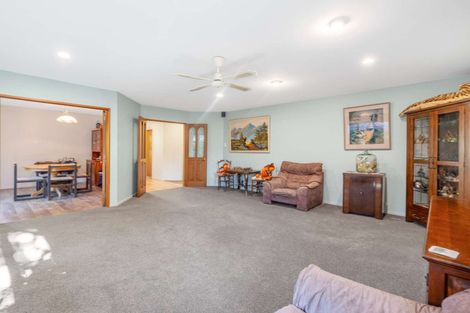 Photo of property in 15 Hemingford Place, Halswell, Christchurch, 8025