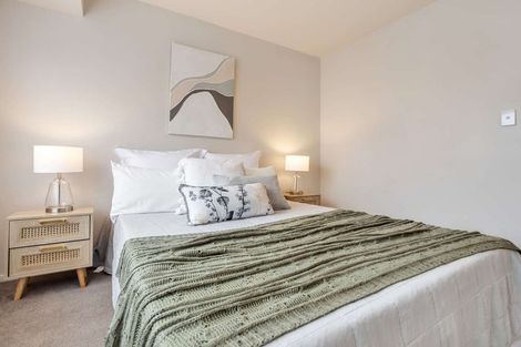 Photo of property in 6a Reynolds Road, Pukekohe, 2120