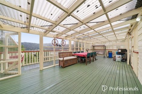 Photo of property in 135 Holborn Drive, Stokes Valley, Lower Hutt, 5019