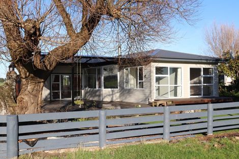 Photo of property in 19 Lake Road, Longbush, Invercargill, 9871