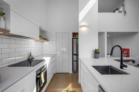 Photo of property in 2/21 Hauraki Road, Hauraki, Auckland, 0622