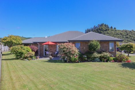Photo of property in 9 Ridgeway Drive, Greymouth, 7805