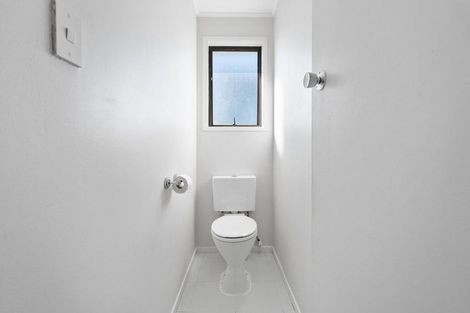 Photo of property in 10 Rena Place, West Harbour, Auckland, 0618