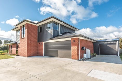 Photo of property in 31 Golf Vue Place, Castlecliff, Whanganui, 4501