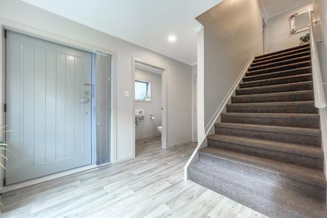 Photo of property in 2/50 Banbury Crescent, Fairfield, Hamilton, 3214