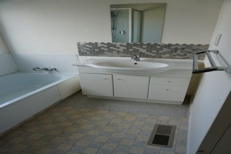 Photo of property in 39b Parkvale Road, Karori, Wellington, 6012