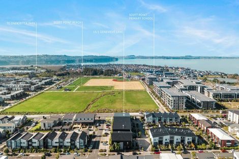 Photo of property in 15/1 Genevieve Lane, Hobsonville, Auckland, 0616