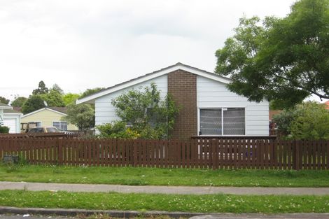 Photo of property in 1 Benton Place, Manurewa, Auckland, 2102