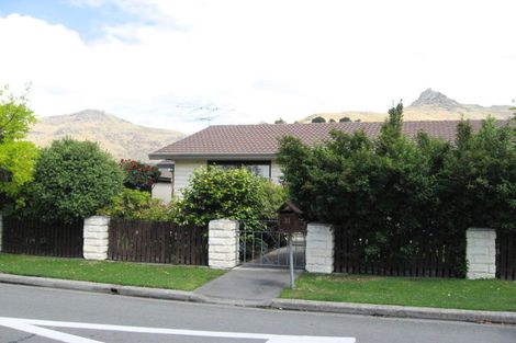 Photo of property in 31 Laing Crescent, Heathcote Valley, Christchurch, 8022