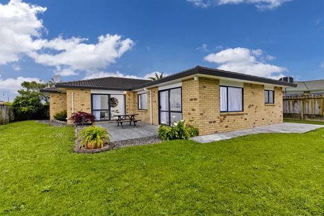 Photo of property in 7 Jeffery Reeve Crescent, Ranui, Auckland, 0612
