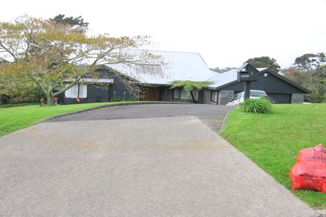 Photo of property in 8 Wainoni Heights, Greenhithe, Auckland, 0632