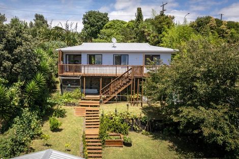 Photo of property in 38 Main Road, Raglan, 3225