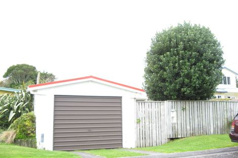 Photo of property in 7 Linda Street, Oakura, 4314