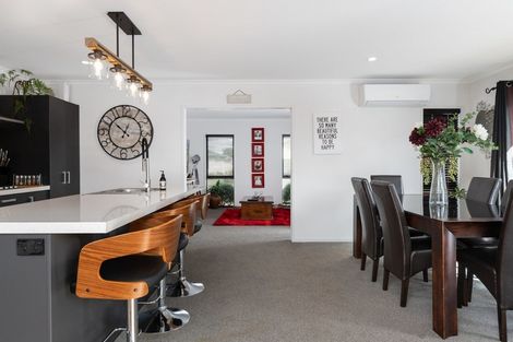 Photo of property in 130 Puhirake Crescent, Pyes Pa, Tauranga, 3112