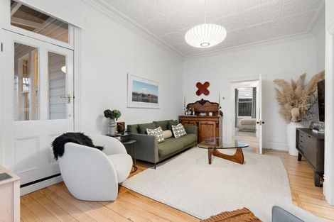 Photo of property in 11 Hereford Street, Roslyn, Dunedin, 9010