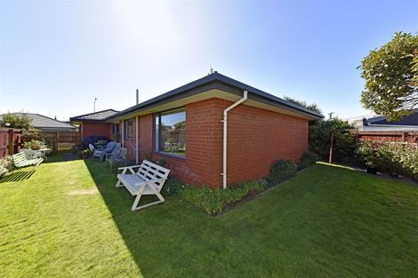 Photo of property in 1a Topham Lane, Hornby, Christchurch, 8042