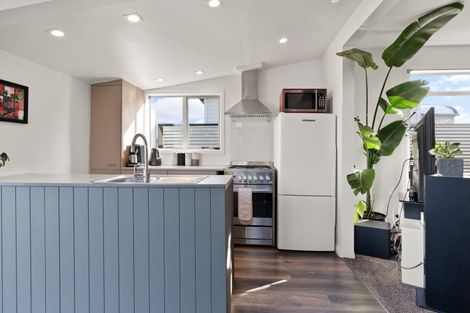 Photo of property in 37 Stanley Street, Kenmure, Dunedin, 9011