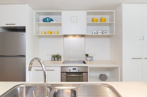 Photo of property in Algarve Apartments, 102/332 Maunganui Road, Mount Maunganui, 3116