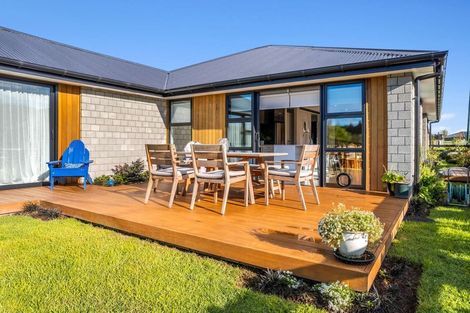 Photo of property in 30 Hayward Place, Ohauiti, Tauranga, 3112