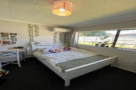 Photo of property in 80a Millbrook Road, Henderson, Auckland, 0612