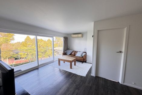 Photo of property in 111 Pupuke Road, Northcote, Auckland, 0627