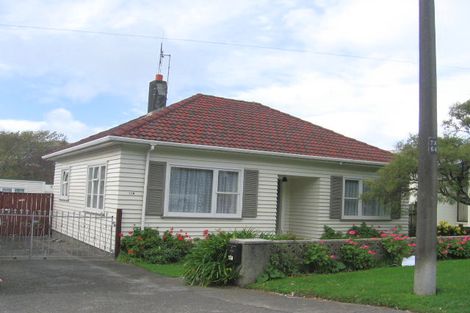 Photo of property in 118 Main Road, Tawa, Wellington, 5028