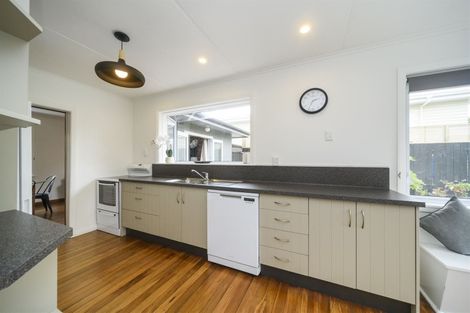 Photo of property in 4 Swansea Street, Hokowhitu, Palmerston North, 4410
