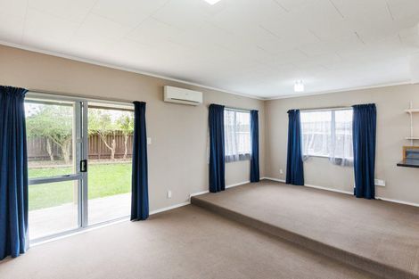Photo of property in 25 Willowstream Grove, Cloverlea, Palmerston North, 4412