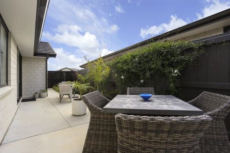 Photo of property in 24 Harding Drive, Papamoa Beach, Papamoa, 3118