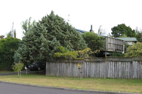 Photo of property in 6 Midgley Road, West Harbour, Auckland, 0618
