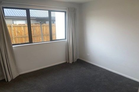 Photo of property in 8 Sarah Nicholls Street, Belfast, Christchurch, 8051