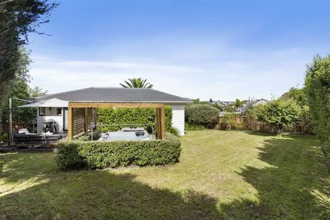 Photo of property in 14 Pahi Place, West Harbour, Auckland, 0618