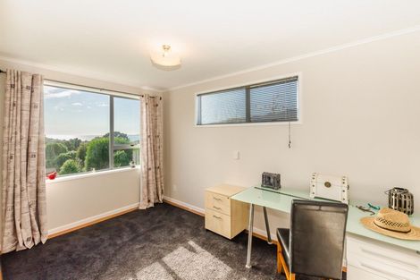 Photo of property in 6 Kapekape Place, Pukerua Bay, 5026