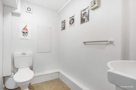 Photo of property in 38 Woodside Road, Massey, Auckland, 0614