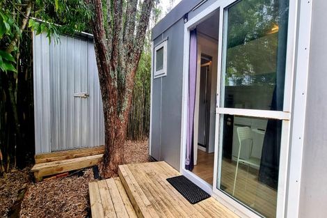 Photo of property in 1 Wilson Road, Glen Eden, Auckland, 0602