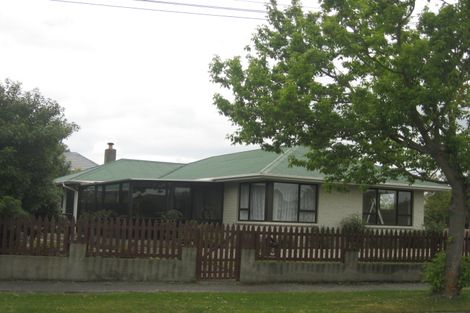 Photo of property in 2 Blossomdale Place, Bishopdale, Christchurch, 8053