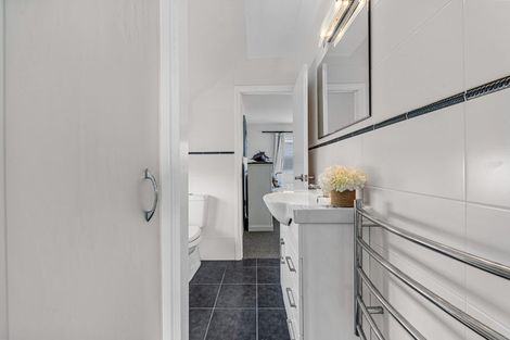 Photo of property in 108 Clovelly Road, Bucklands Beach, Auckland, 2012