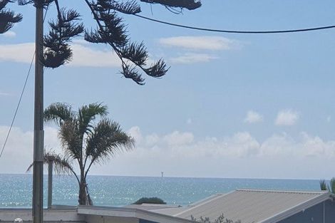 Photo of property in 21 Battiscombe Terrace, Waitara, 4320