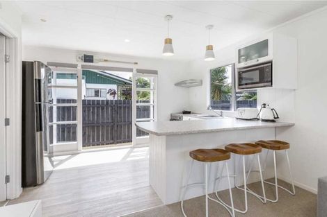 Photo of property in 122a The Circle, Manly, Whangaparaoa, 0930